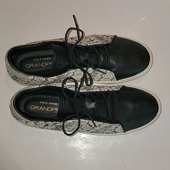 COLE HAAN WOMEN'S GRANSPRO SPECTATOR SNEAKERS - Picture 6 of 15